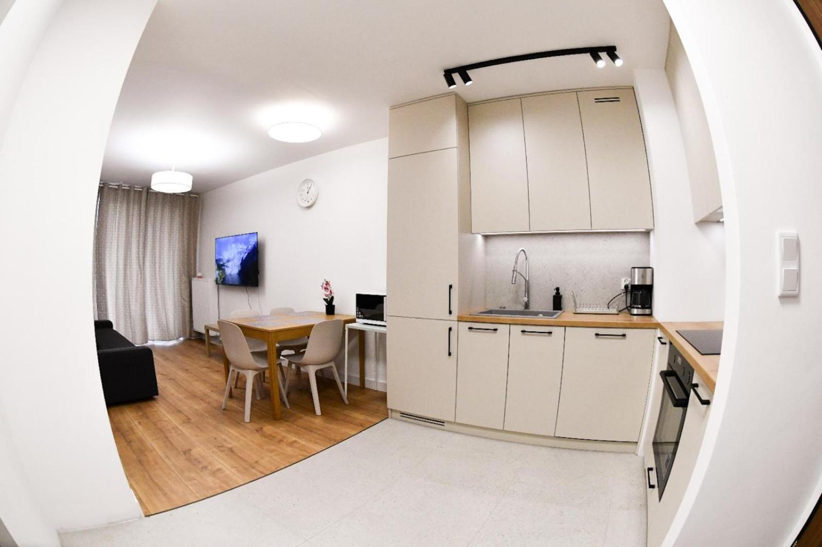 Elegant Two-Room Apartment, Sleeps 4, Near Turon Arena, With Balcony Krakow Bagian luar foto