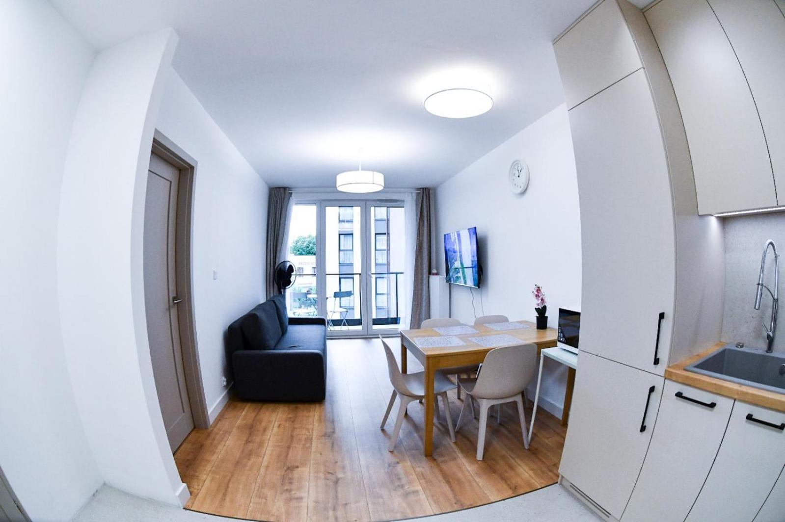 Elegant Two-Room Apartment, Sleeps 4, Near Turon Arena, With Balcony Krakow Bagian luar foto