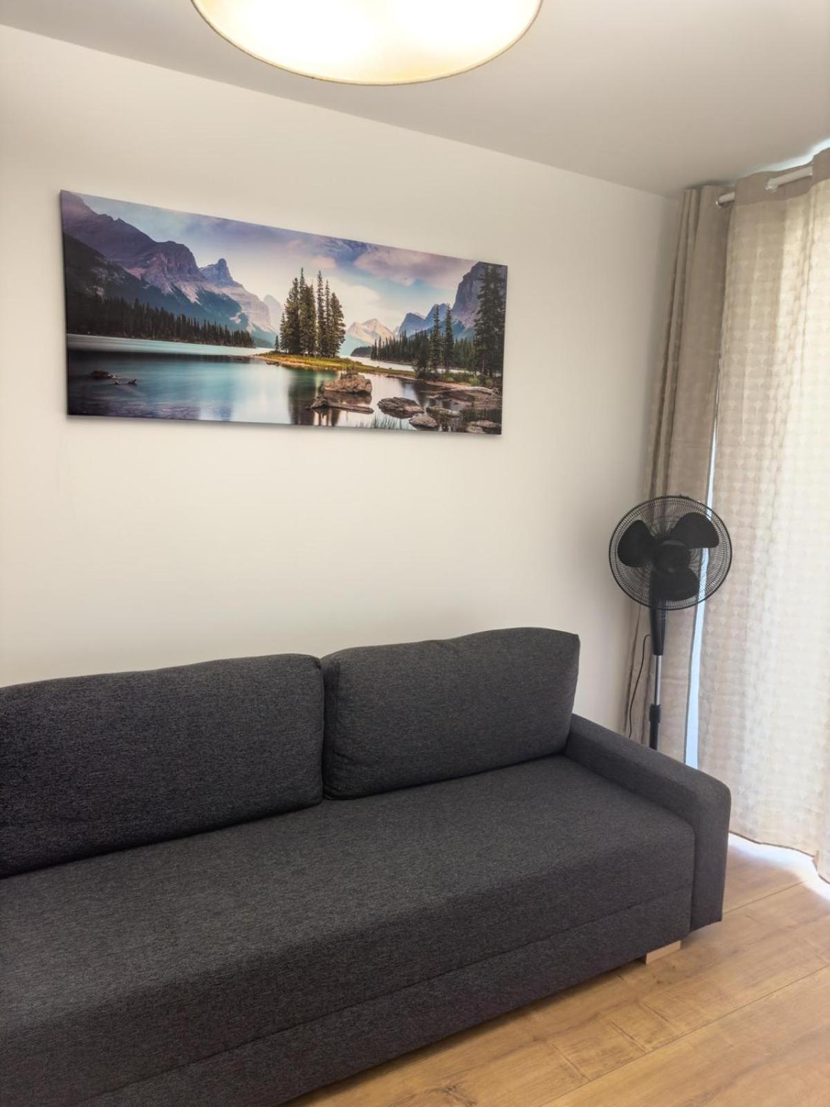 Elegant Two-Room Apartment, Sleeps 4, Near Turon Arena, With Balcony Krakow Bagian luar foto