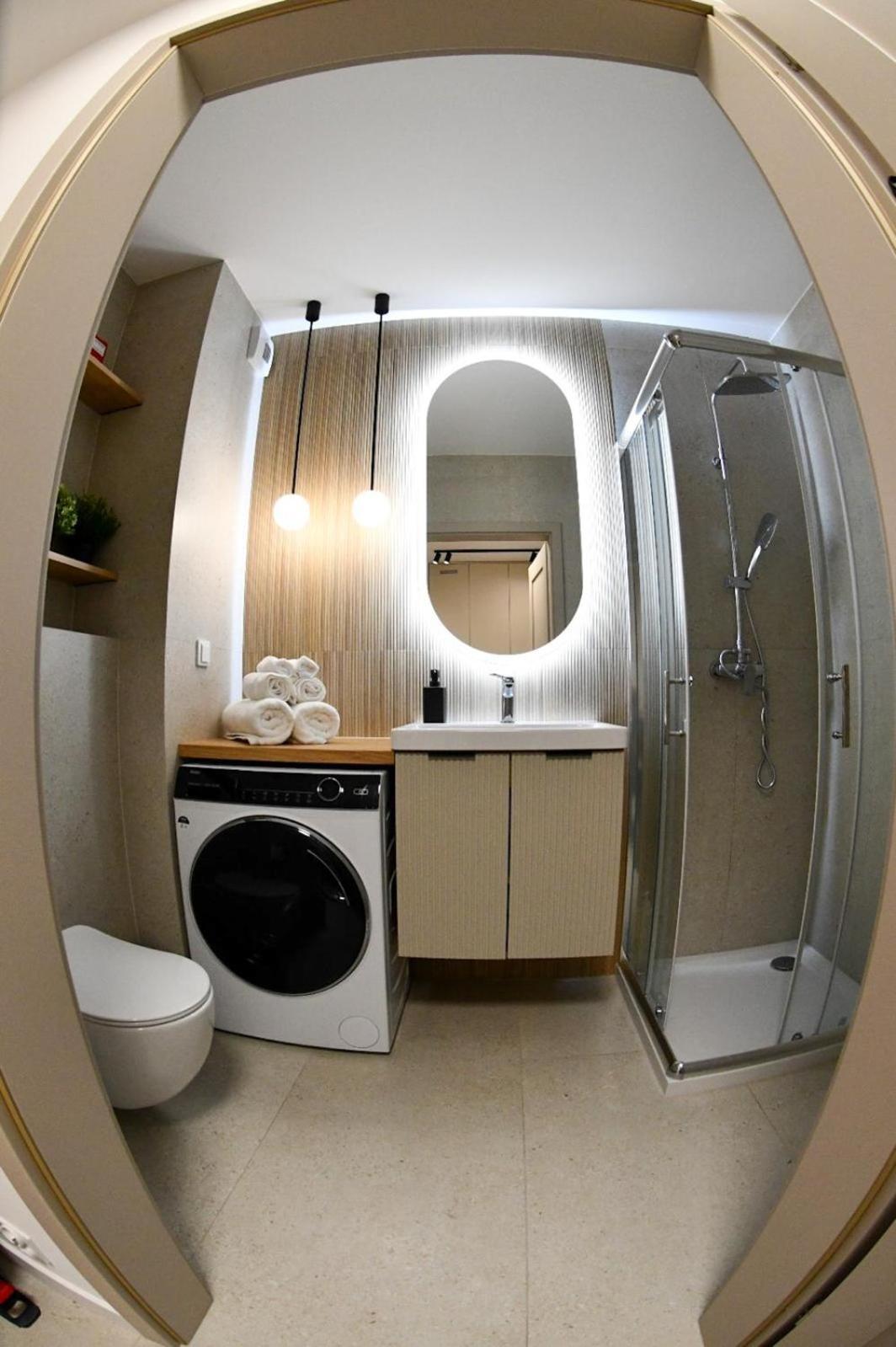 Elegant Two-Room Apartment, Sleeps 4, Near Turon Arena, With Balcony Krakow Bagian luar foto